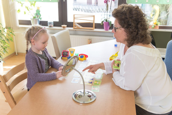 Logopaede-Eltmann-Salamon-Kinderbehandlung